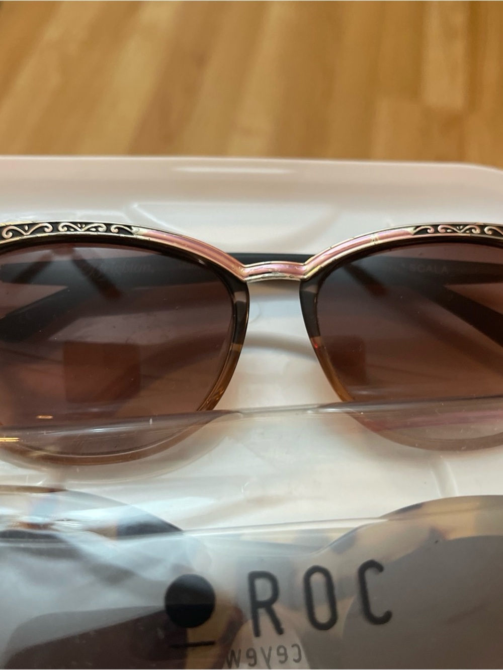 Sunglasses bundle - Picture 6 of 8